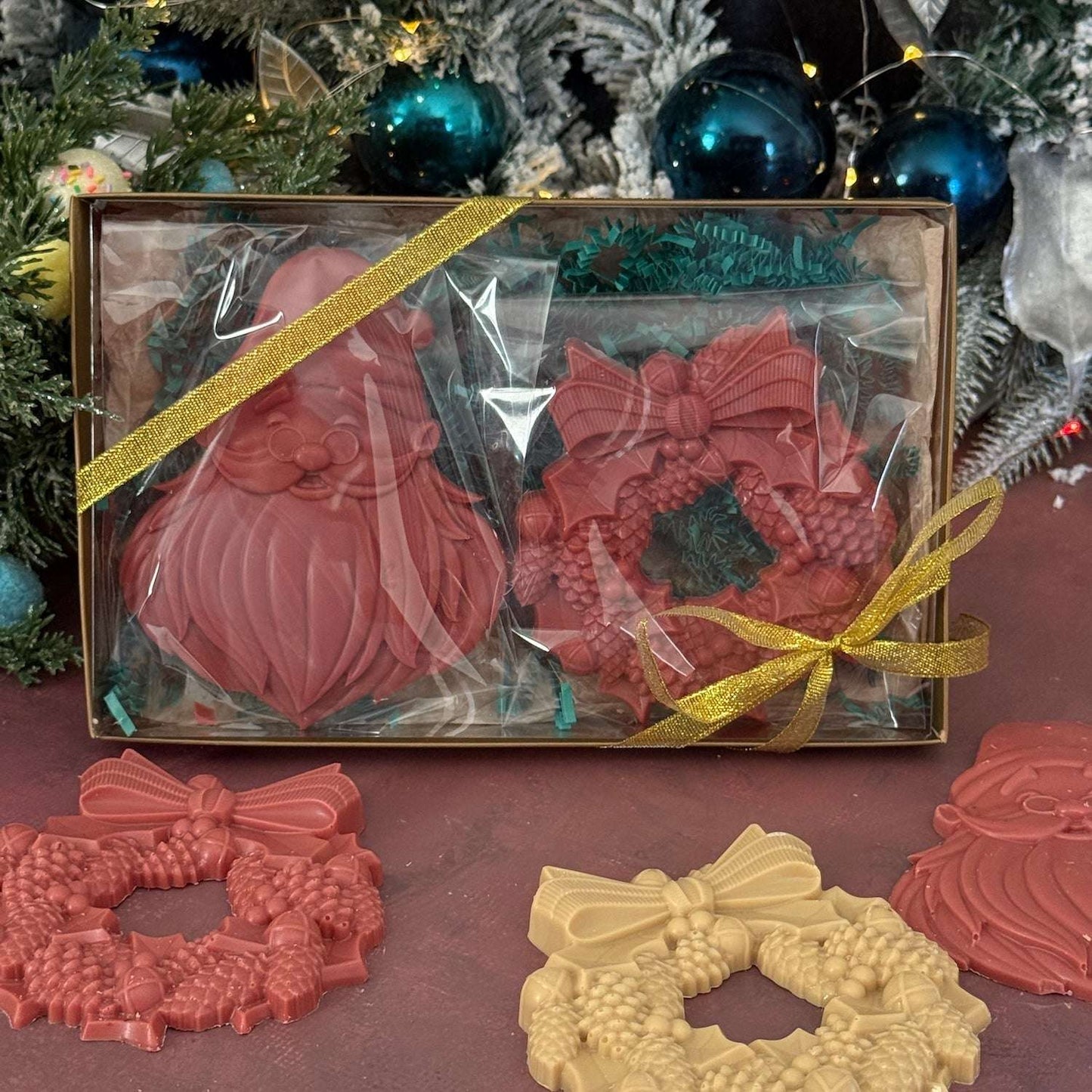 Flèche Christmas Santas & Wreaths – Artisan Vegan Chocolates - Flèche Healthy Treats