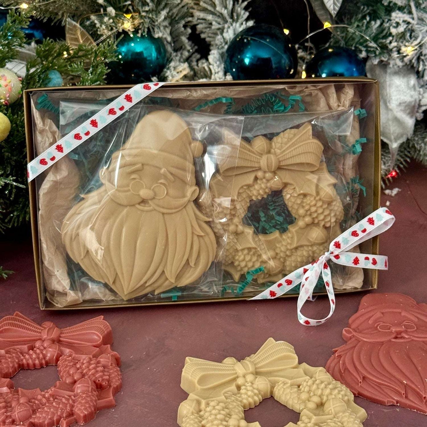 Flèche Christmas Santas & Wreaths – Artisan Vegan Chocolates - Flèche Healthy Treats