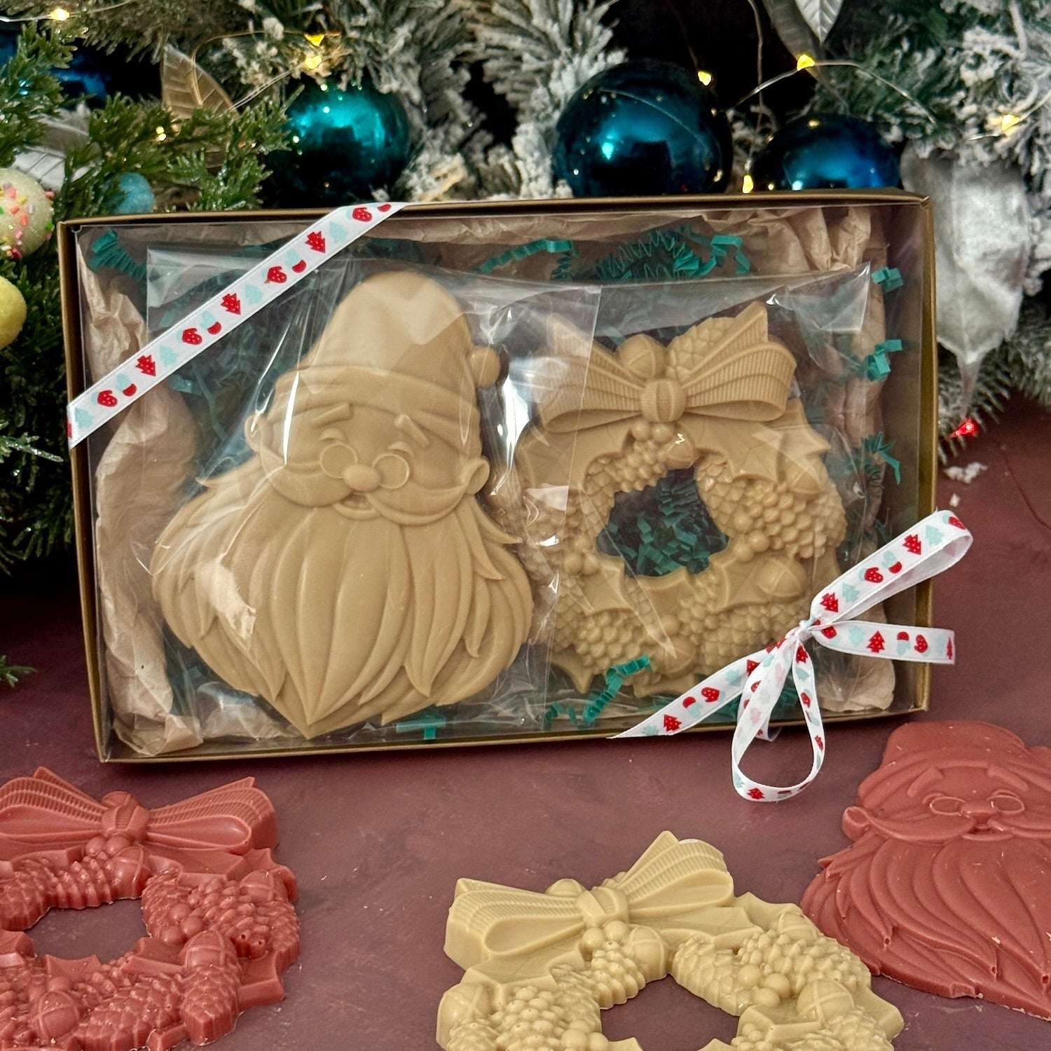 Flèche Christmas Santas & Wreaths – Artisan Vegan Chocolates - Flèche Healthy Treats