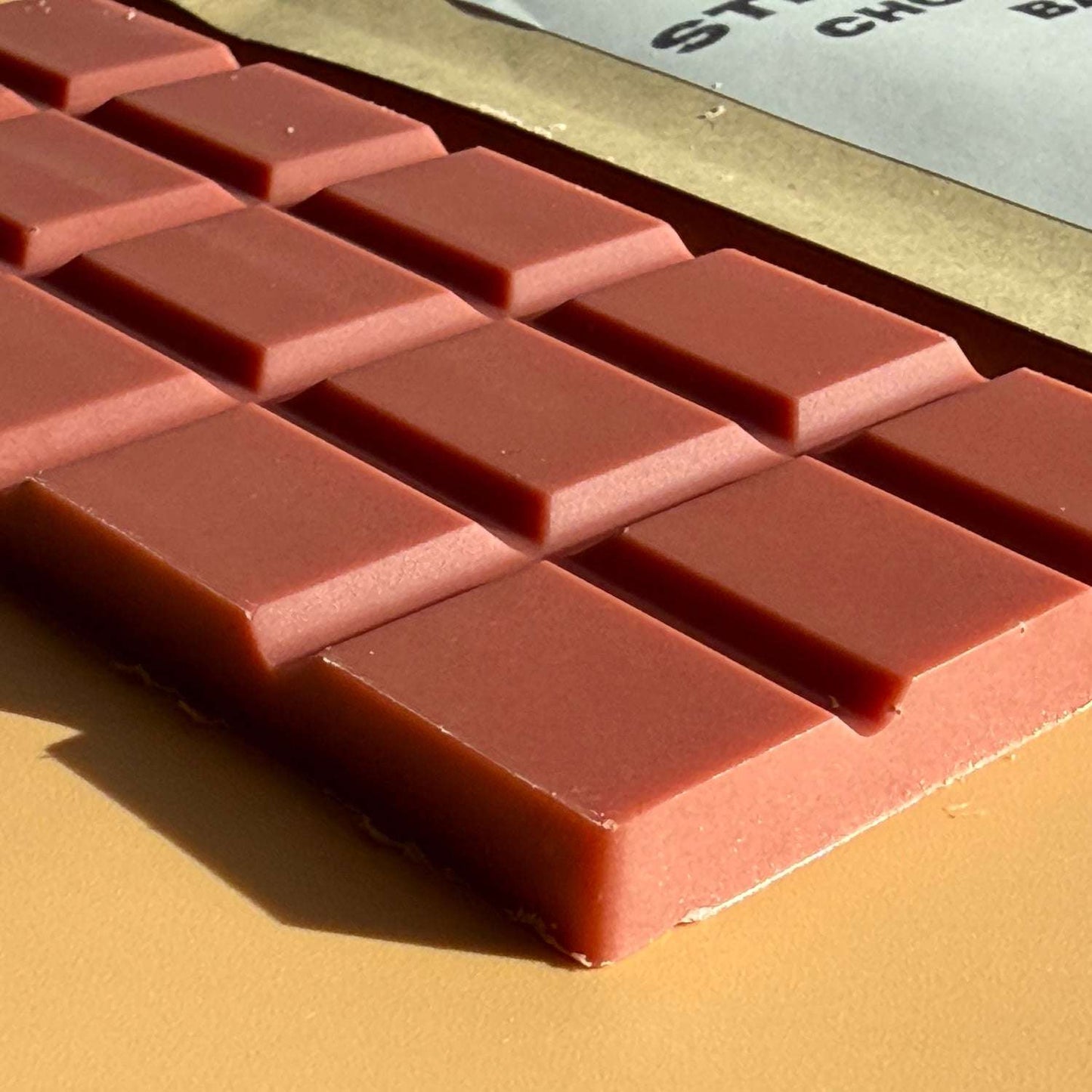 Flèche Strawberry Chocolate Bar – No Sugar Added, All - Natural & Vegan - Flèche Healthy Treats