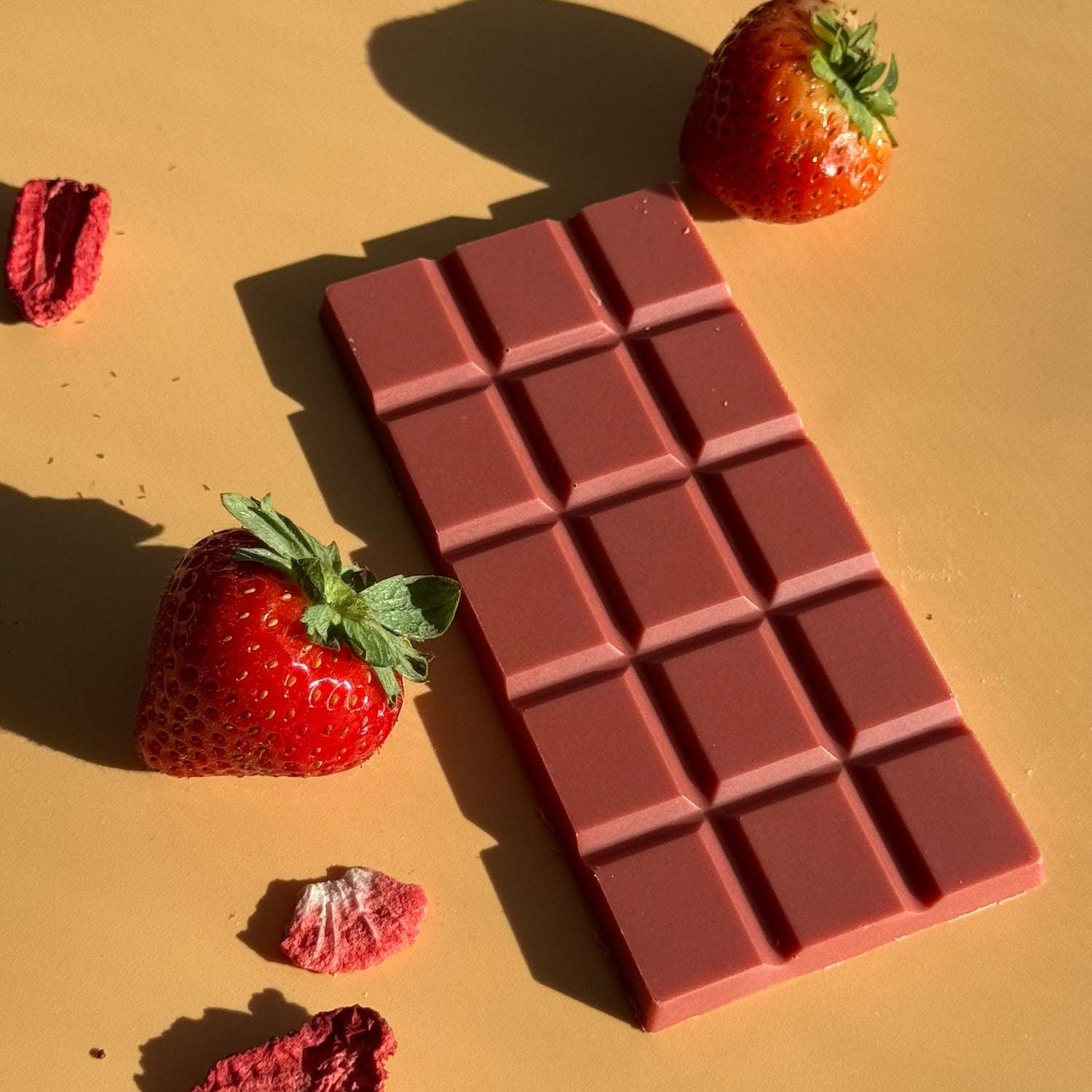 Flèche Strawberry Chocolate Bar – No Sugar Added, All - Natural & Vegan - Flèche Healthy Treats